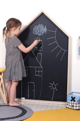 Стена для рисования в детской