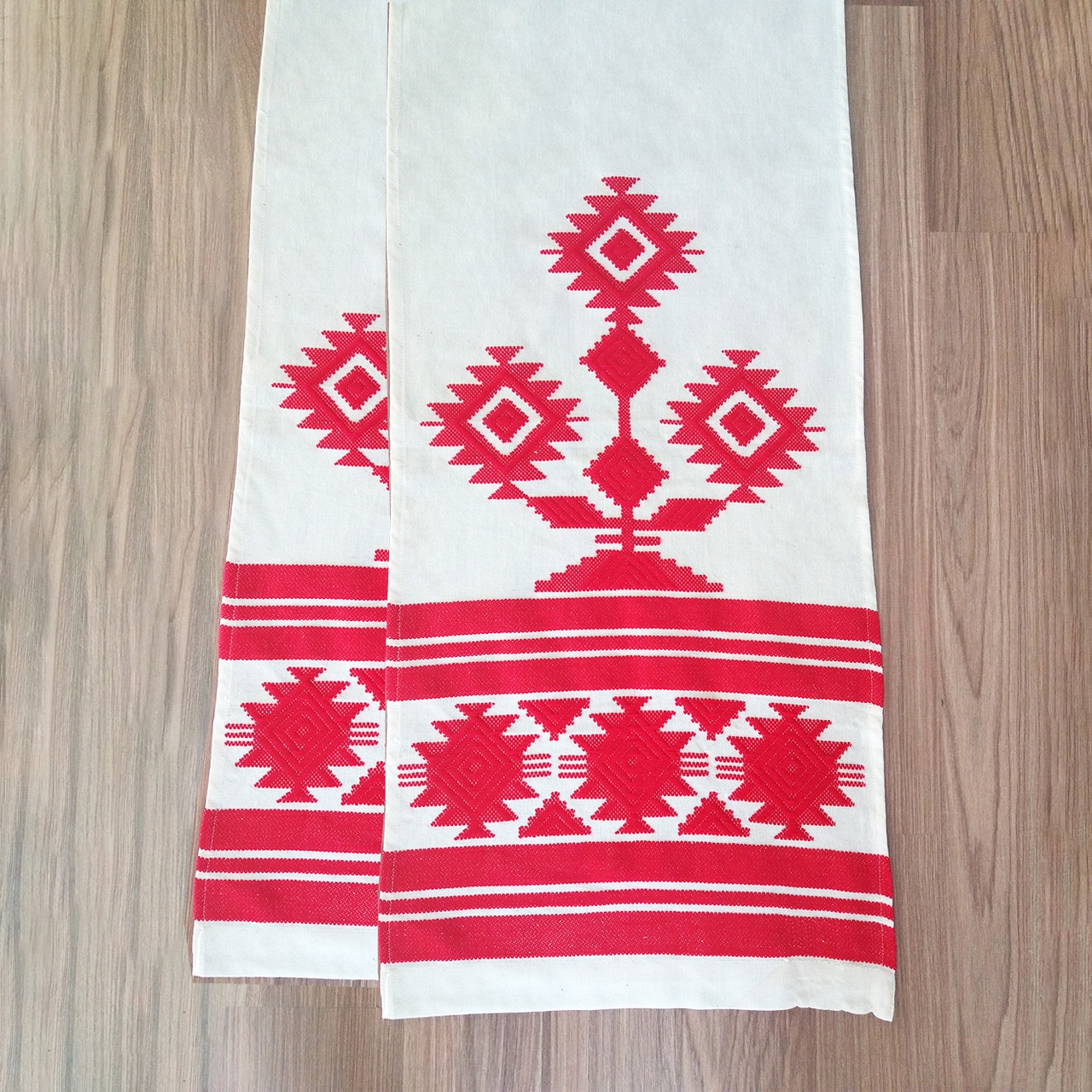 Русское полотенце с вышивкой