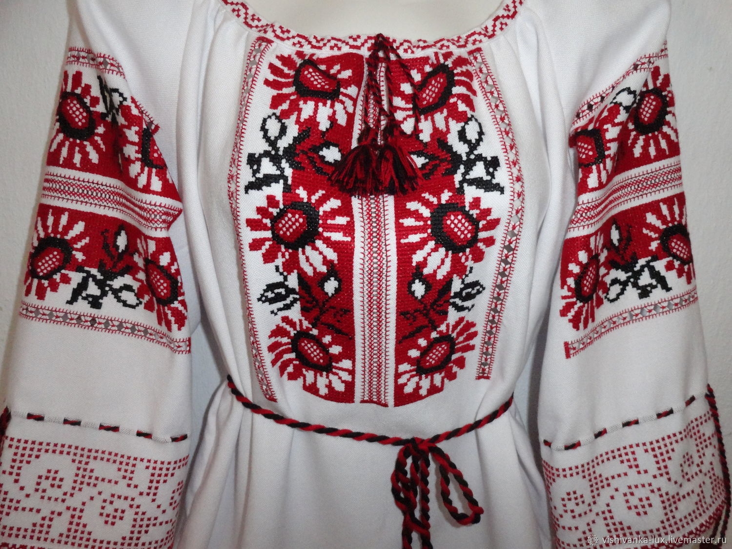 Русские вышивки на одежде