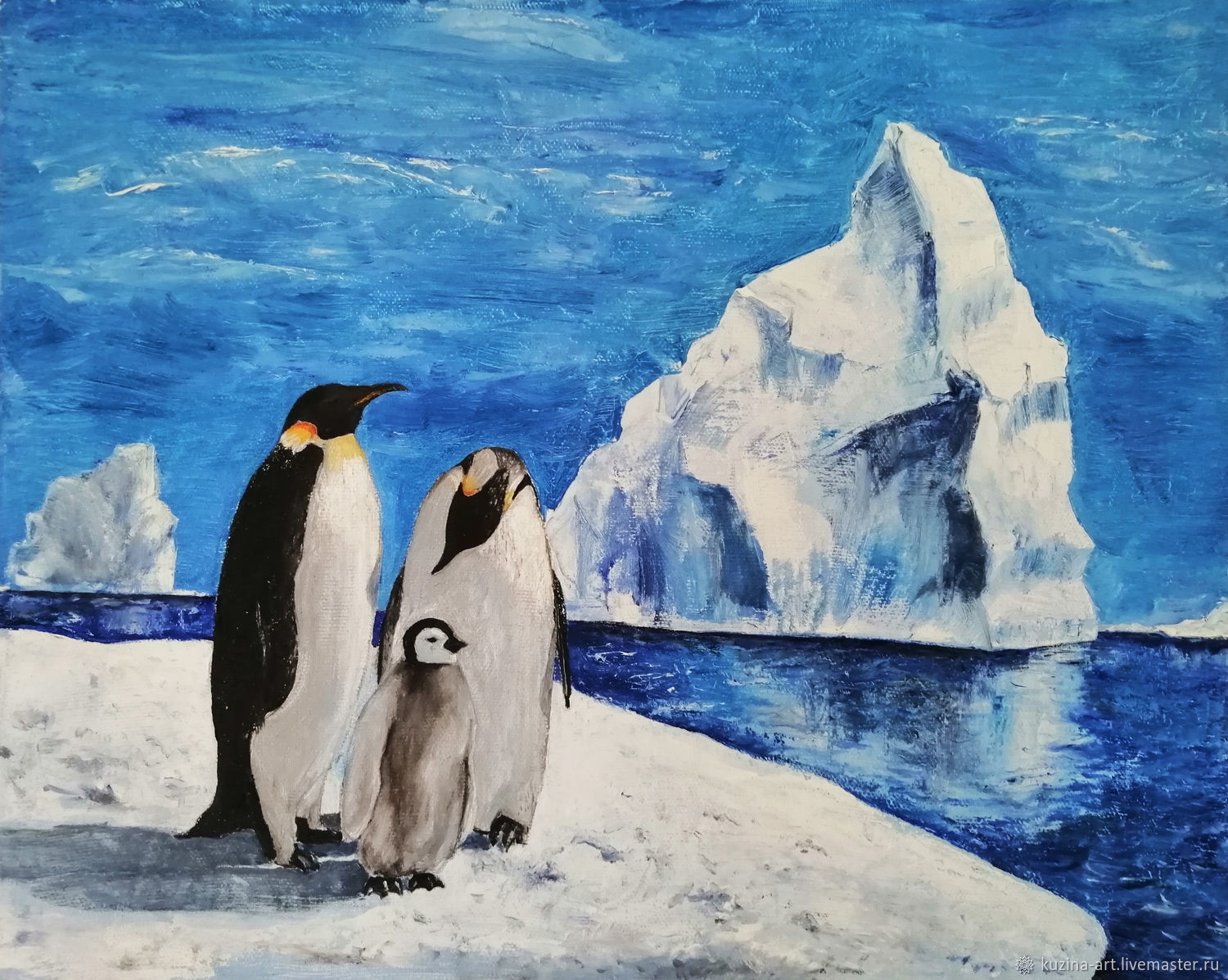 Северное сияние в Антарктиде с пингвинами