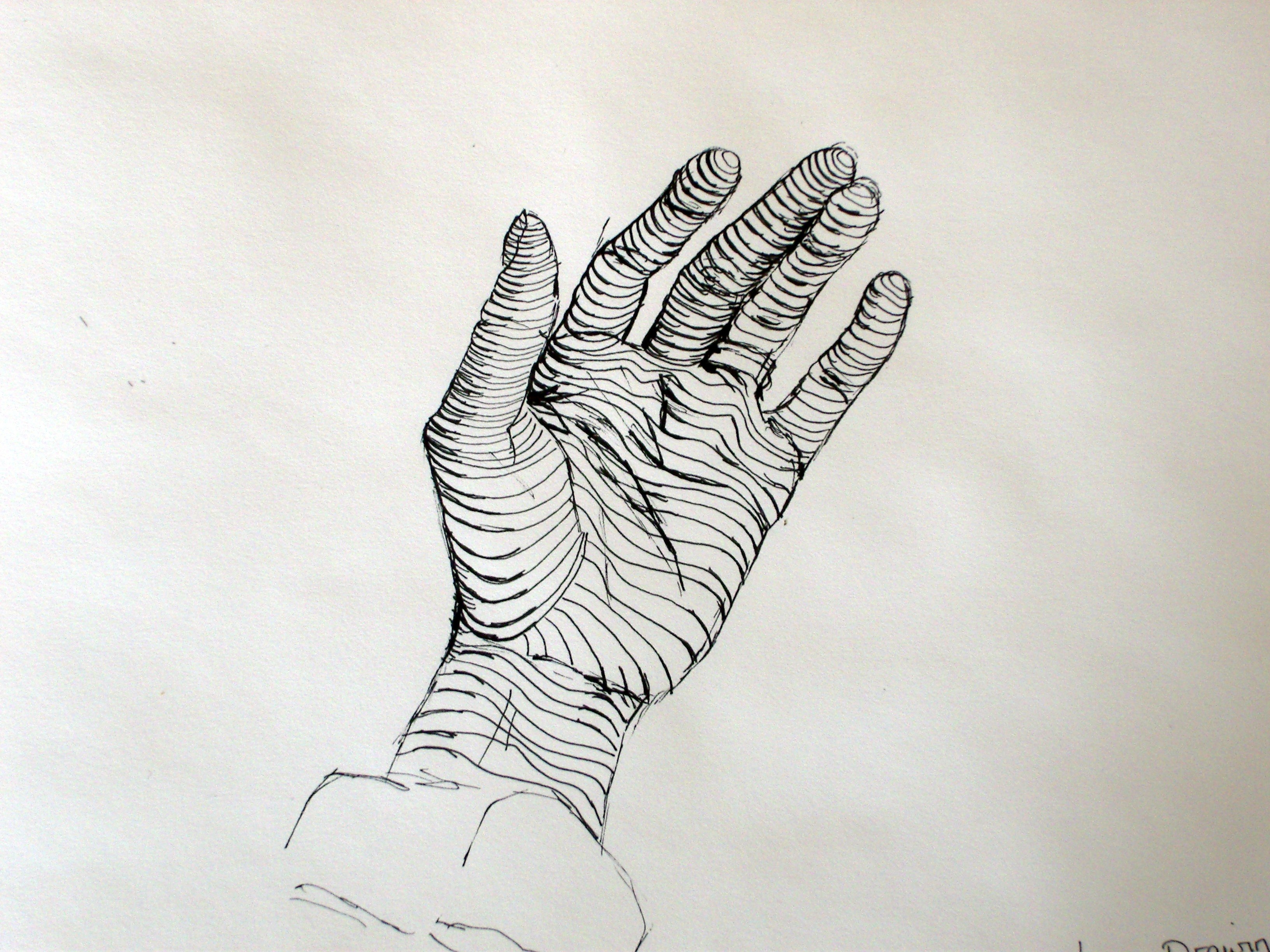 Левая рука нарисованная