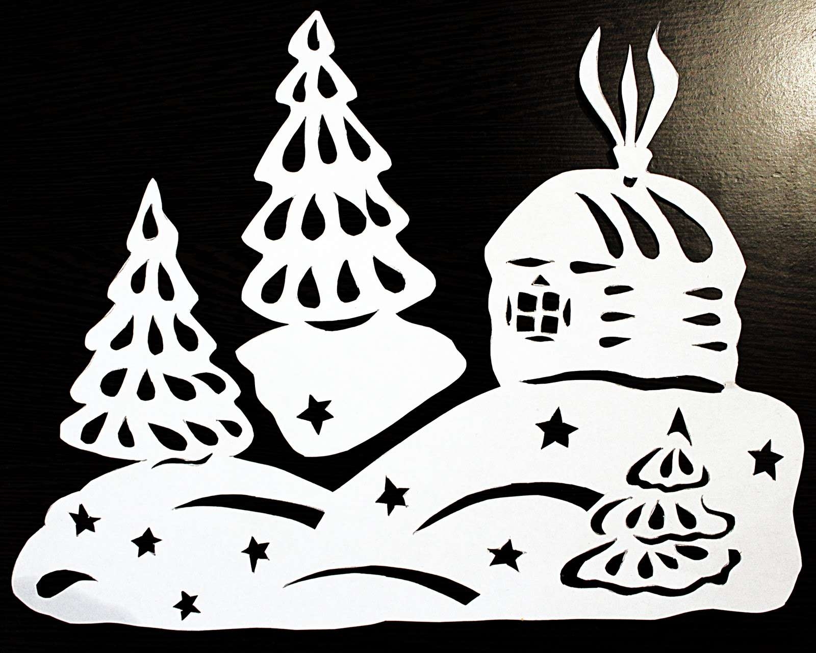 Новогодние трафареты на окна помогут создать настоящую зимнюю сказку у вас дома! баштрен.рф