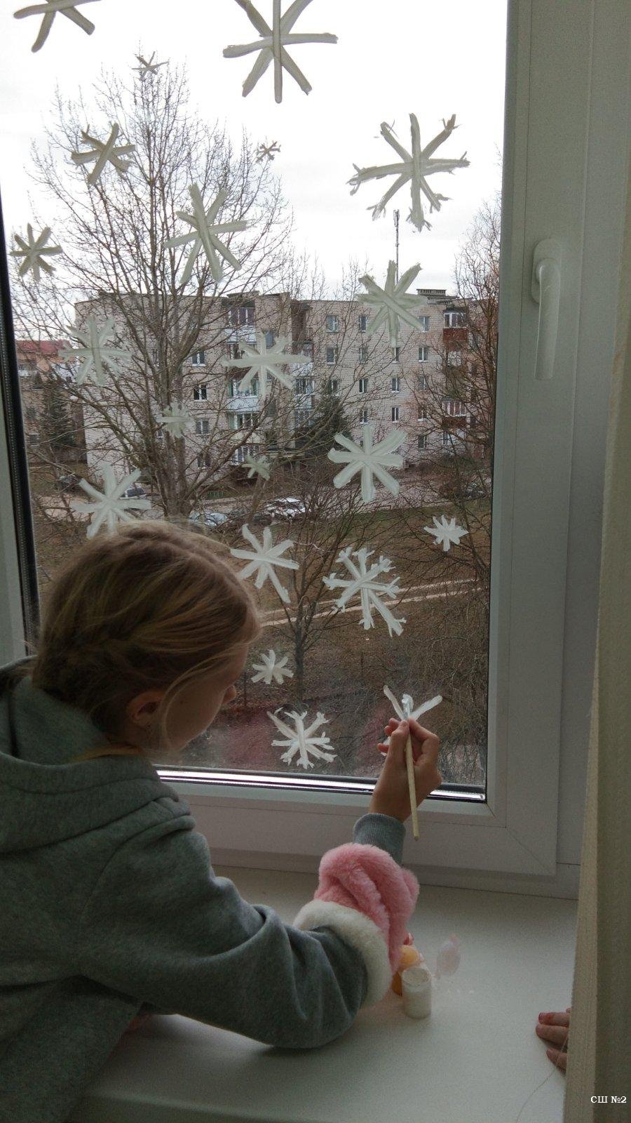 Снежинки на окна