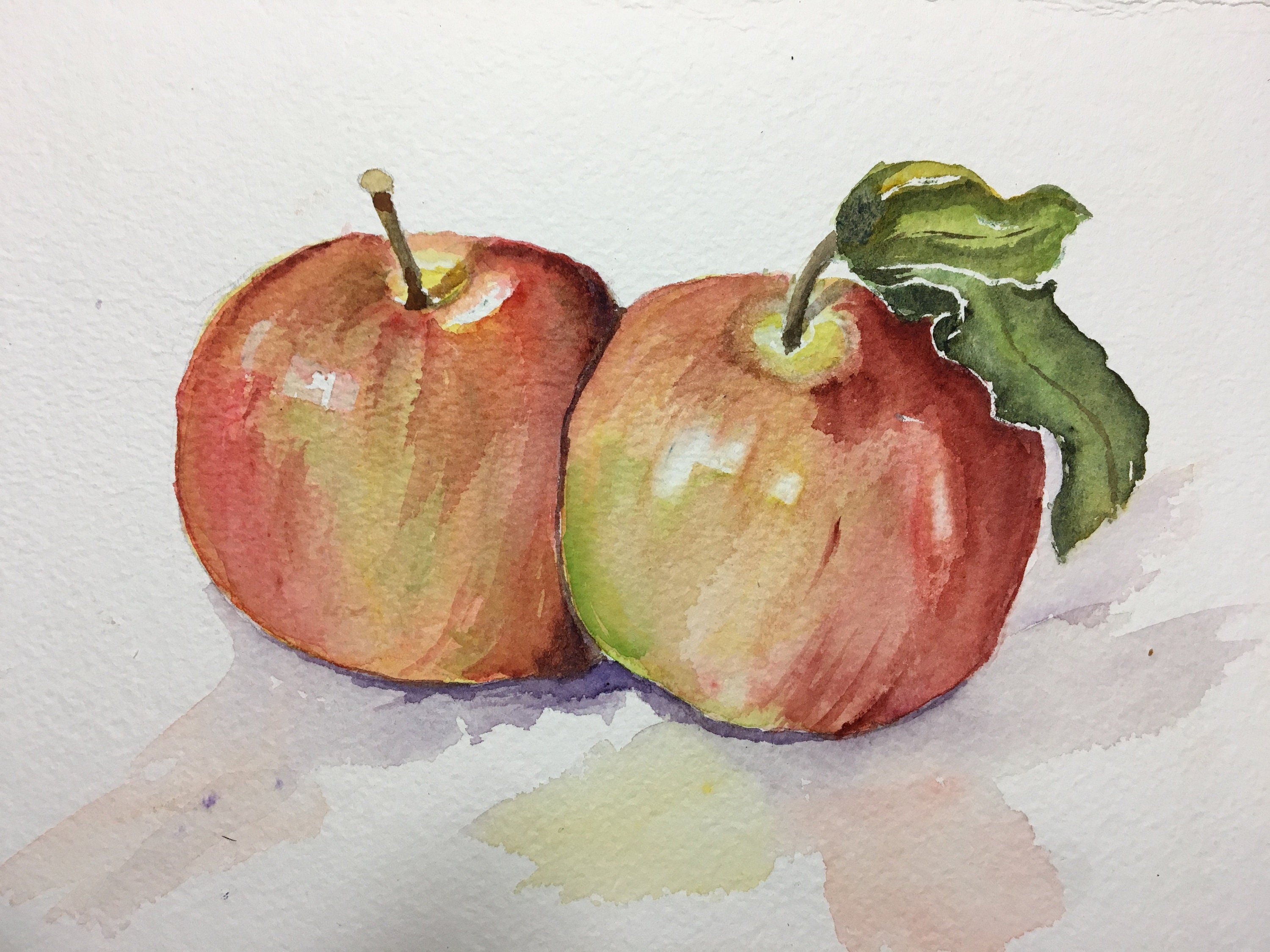 Натюрморт с яблоками акварелью