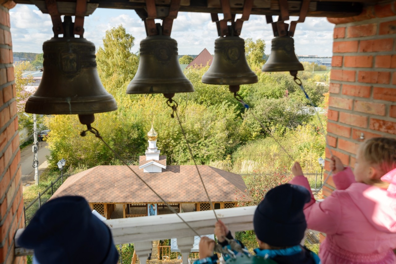 Монастырский колокол