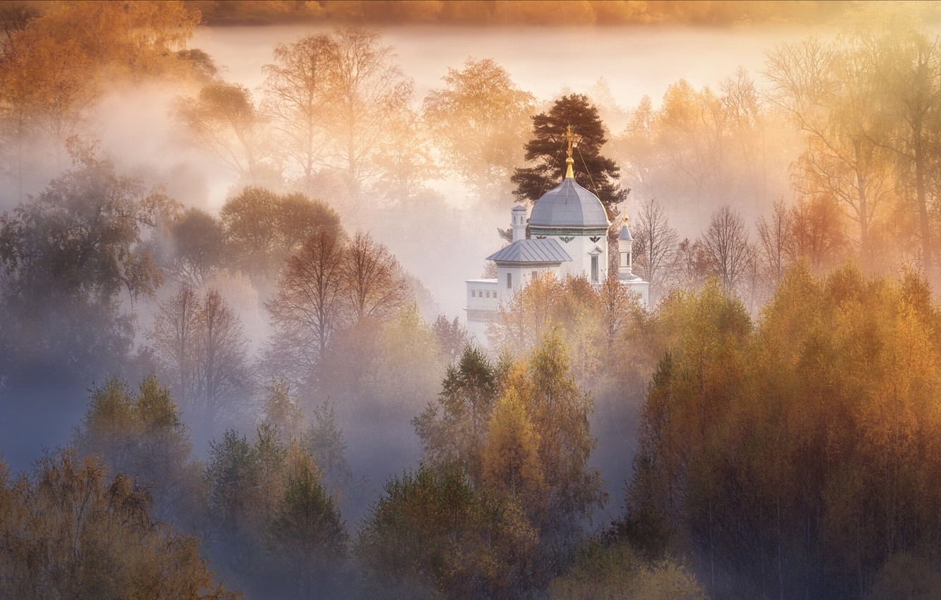 Храм солнца осенью фото